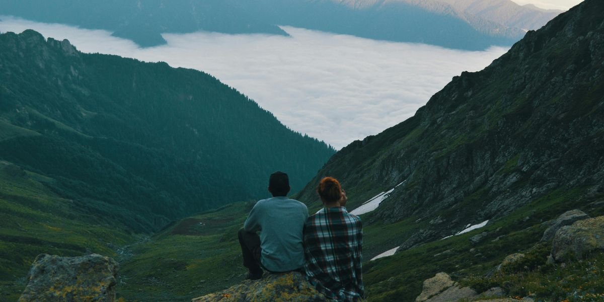 hiking date